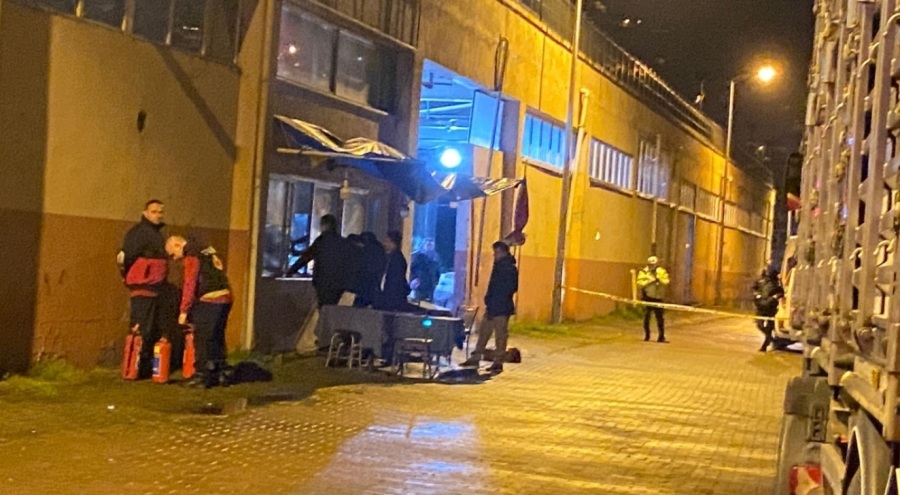 Zonguldak'ta ailesini rehin alan kişi üzerlerine benzin döktü