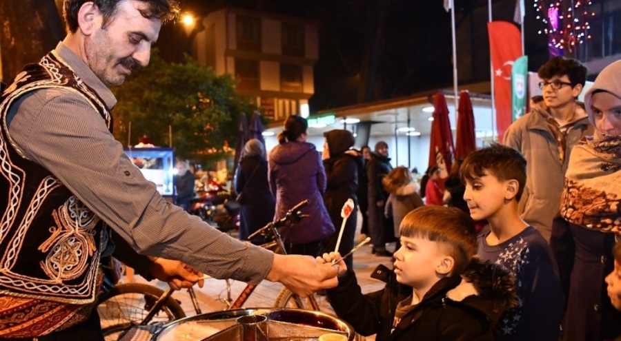 Bursa İznik'te çocuklar eski ramazan geleneklerini yaşıyor