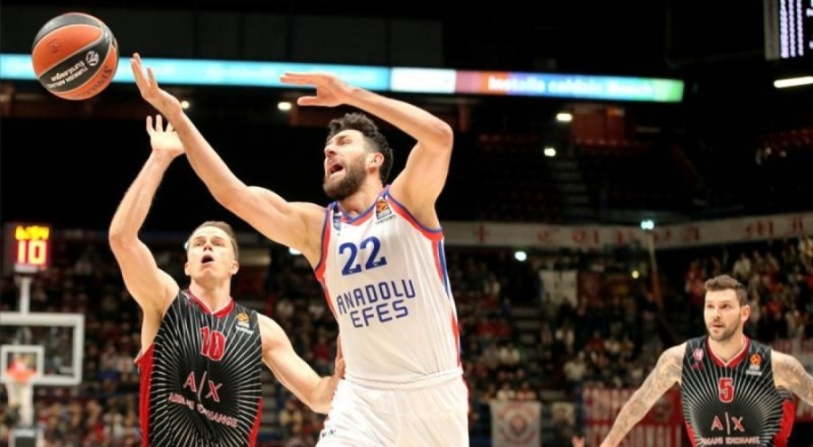 Anadolu Efes, Armani Milan'ı misafir edecek