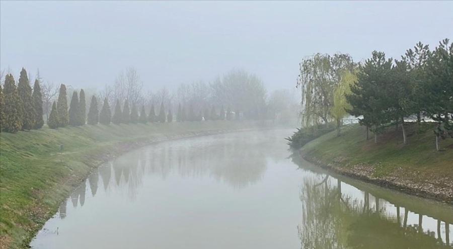 Eskişehir'de sis etkisini gösterdi