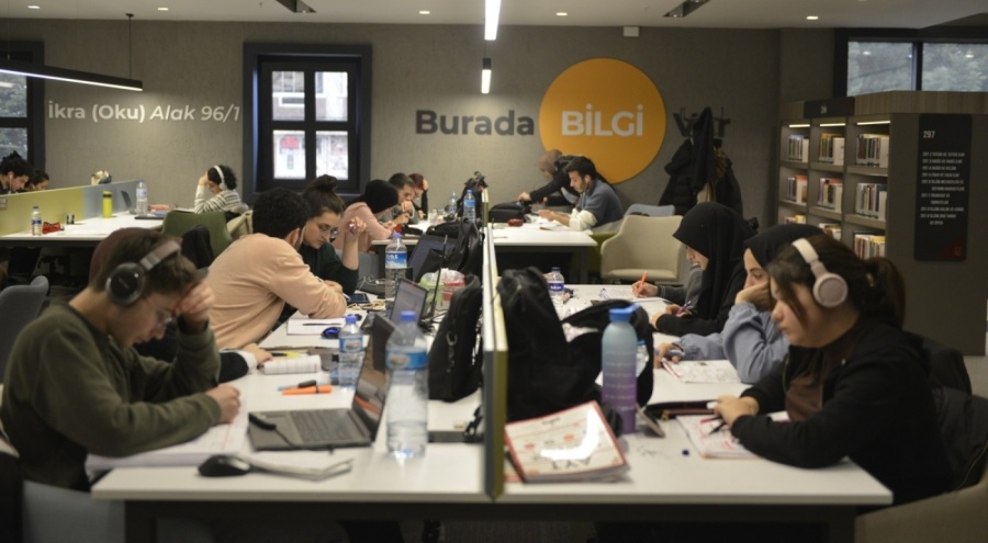 Bursa'nın uyumayan kütüphaneleri  517 bin kişiyi ağırladı