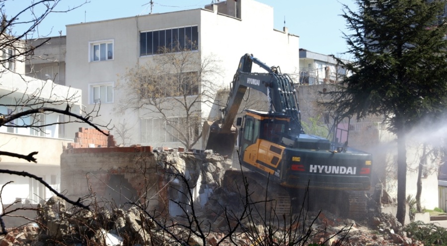 Bursa'da Yiğitler dönüşümünde ikinci etapta yıkımlar hızlandı