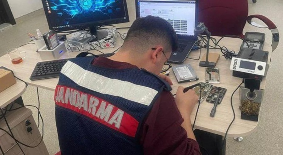 Siber suçlar operasyonunda 308 yasa dışı siteye erişim engeli!