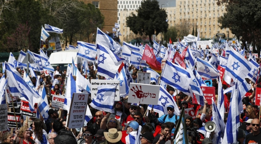 İsrail'de sular durulmuyor