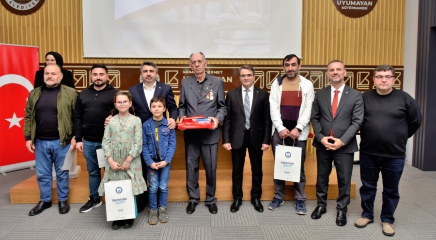 Bursa'nın kitap kurtları ödüllendirildi