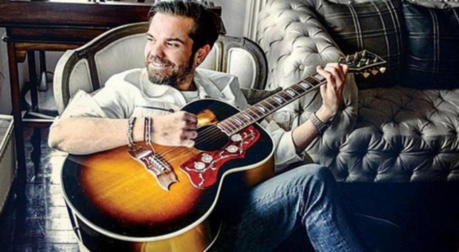 AK Parti, Kenan Doğulu'nun şarkısını izinsiz kullandı