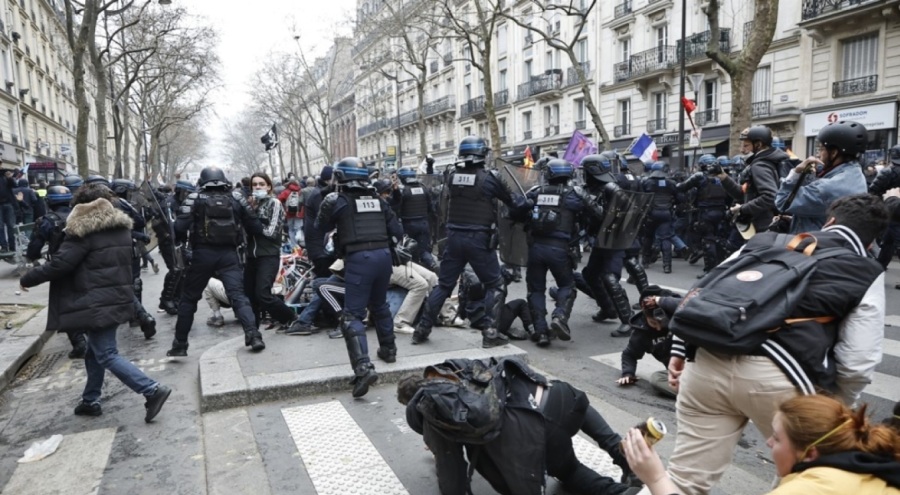Fransa'da emeklilik reformuna karşı gösteriler sürüyor: 27 kişi gözaltında