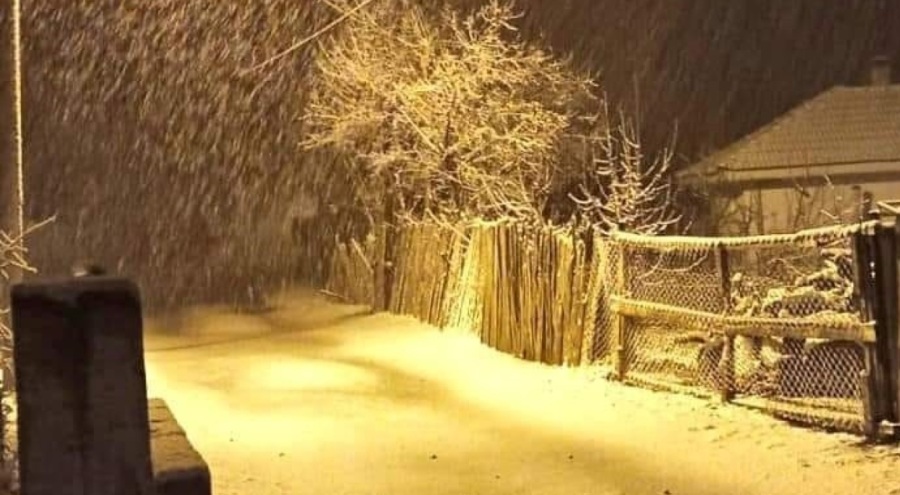 Denizli'de mart sonunda kar sürprizi