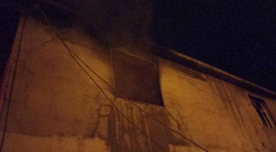 Diyarbakır'da gergin gece... Husumetlilerinin evlerini ateşe verdiler