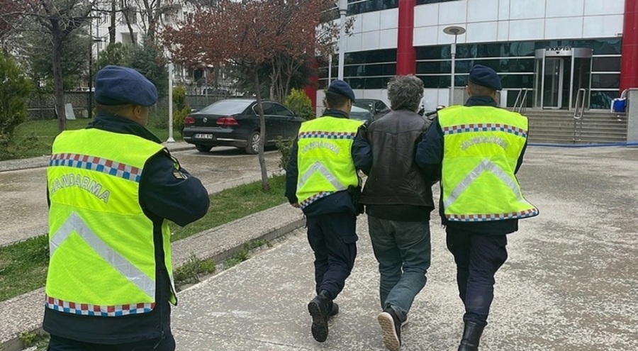 Depremde yıkılan İsias Otel'in fenni mesulü gözaltına alındı