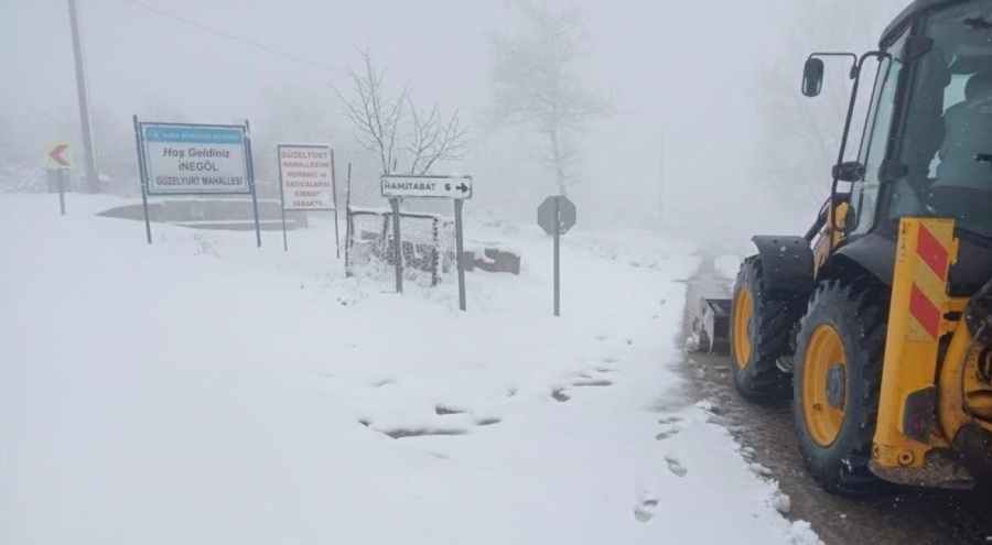 Bursa İnegöl'de kar yağışına anında müdahale
