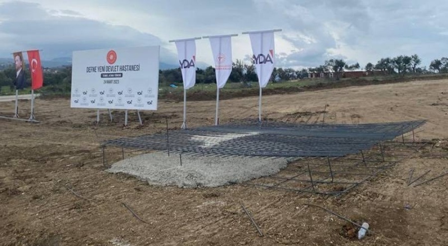 Gündem olan 'temel' atma törenine AK Parti'den açıklama: Temsili bir görüntüdür