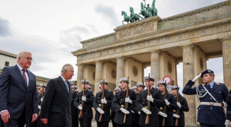 İngiltere Kralı Charles Almanya'da