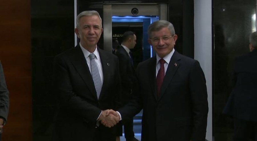 Ahmet Davutoğlu, Mansur Yavaş'ı ziyaret etti