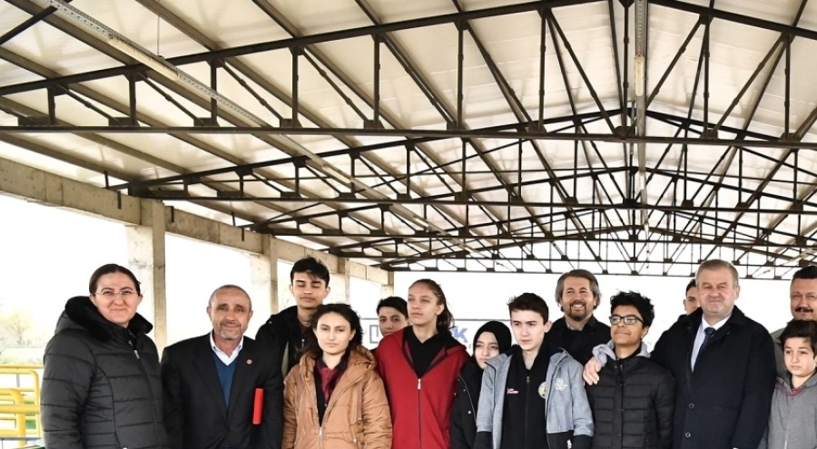 Bursa'da çevreci muhtar ve öğrenciler plaketle ödüllendirildi