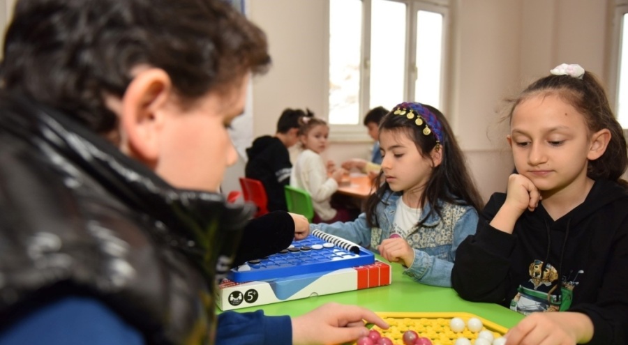 Bursa'da çocuklara akıl ve zeka oyunları kursu