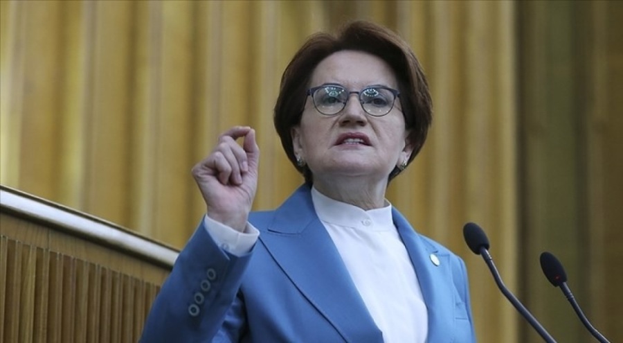 Meral Akşener'den Erdoğan'a: Yanındaki yalaka tayfasına bak