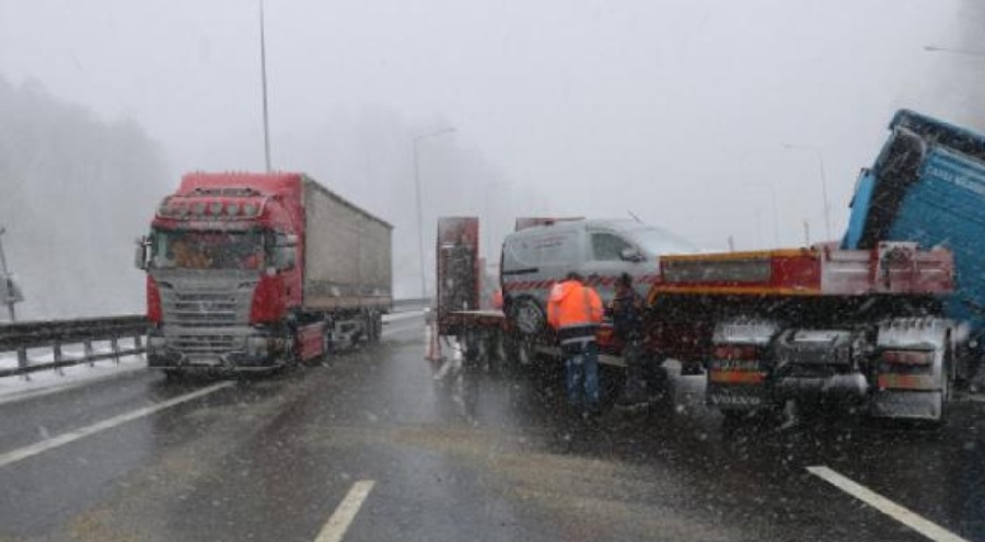 Anadolu Otoyolu'nda kaza