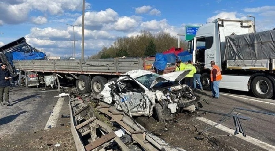 Anadolu Otoyolu'nun Ankara istikameti ulaşıma kapatıldığı açıklandı