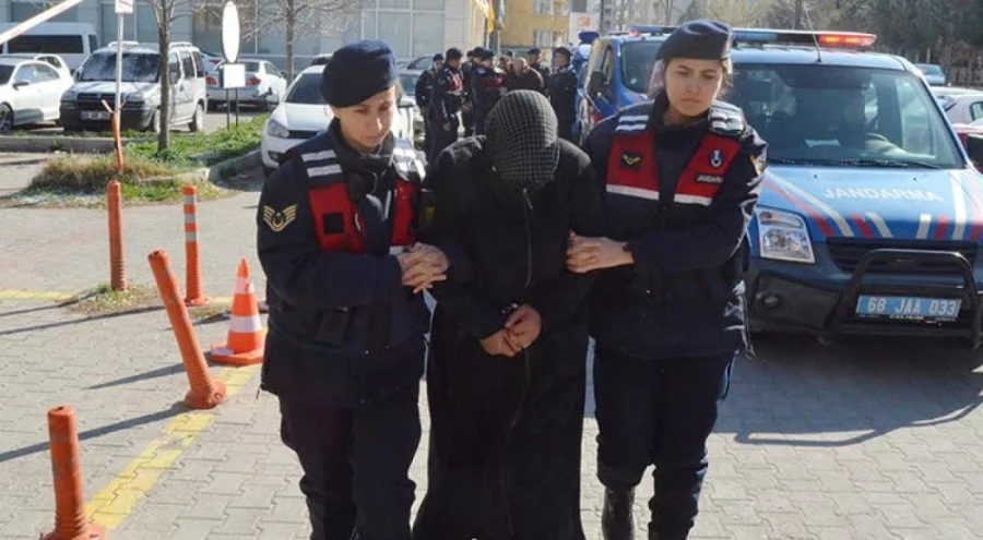 10 yıldır aranan adamı birlikte yaşadığı kadın zehirlemiş!