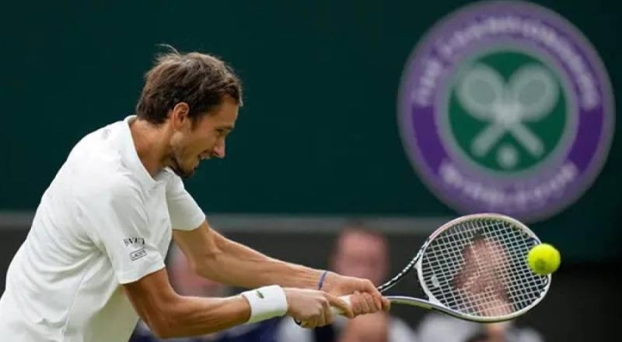 Rus ve Belaruslu tenisçilerin, Wimbledon'a "tarafsız" sporcu olarak katılacağı duyuruldu