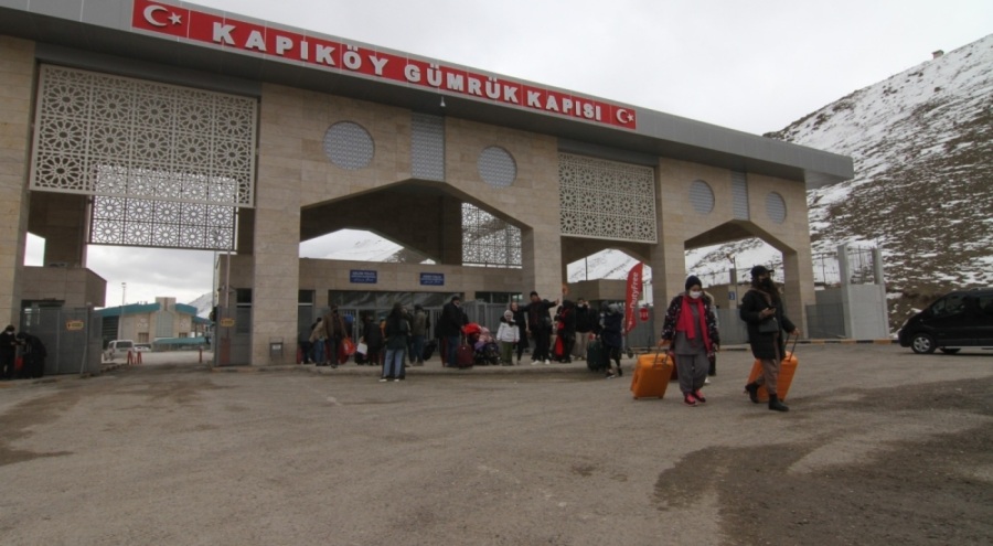 Kapıköy Sınır Kapısı'nda 7/24 hizmet verilmeye başlandı