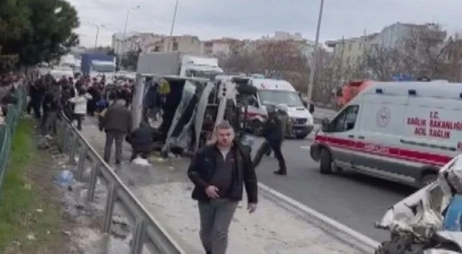 Silivri'de zincirleme kaza: Çok sayıda yaralı var