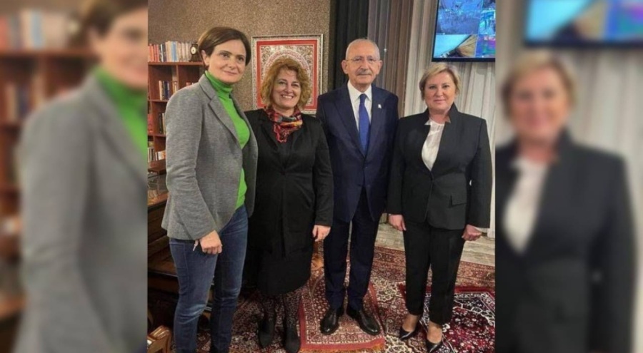 İlahiyatçı Cemil Kılıç: Namazdan sonra kaldırılmadıysa eğer o seccade değildir