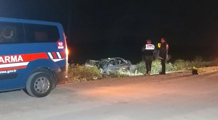 Eski kayınpederini tabancayla yaraladı, olay yerinden kaçarken kaza yaparak öldü