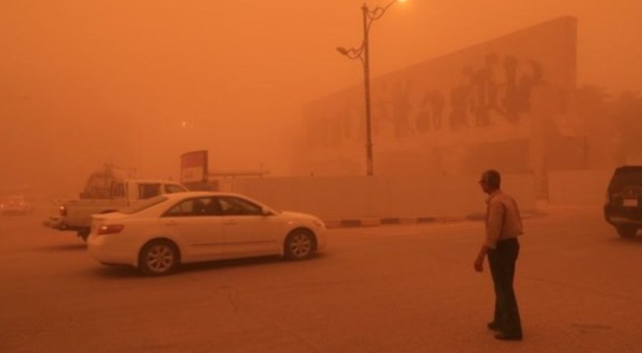 Irak'ta kum fırtınası 500 kişiyi etkiledi