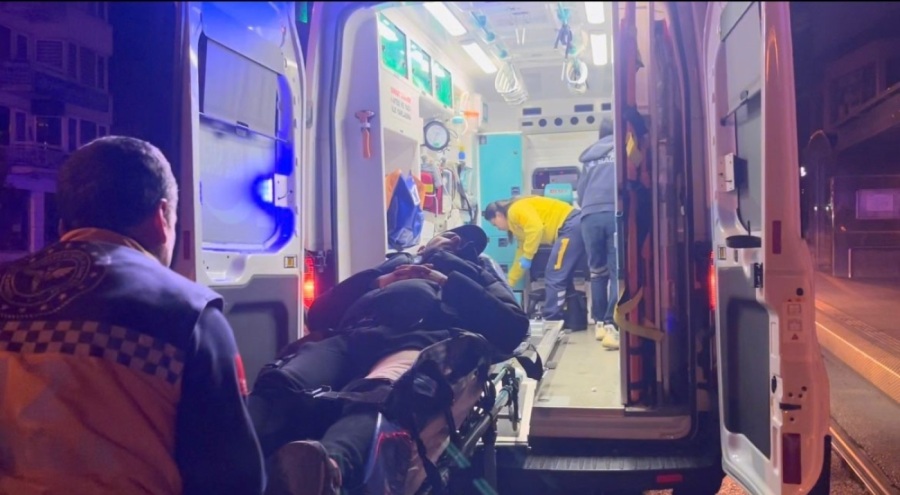 Bursa'da bekçiler gece yarısı devriyede yaralı vatandaşı buldu