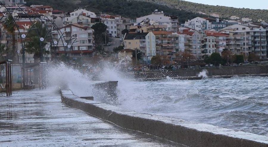Ege Denizi'nde 'fırtına' uyarısı