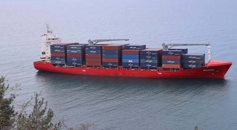 Kastamonu'da yük gemisi karaya oturdu