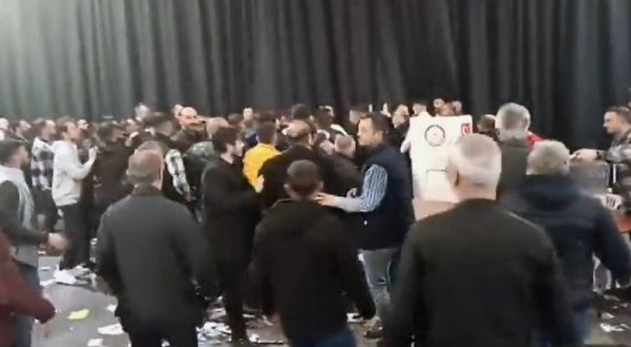 İyi Parti'nin Ankara Temayül Yoklaması'nda kavga çıktı