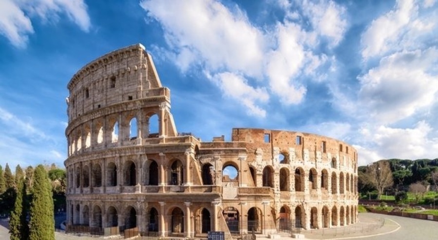 İtalya'dan İngilizce'ye yasak!