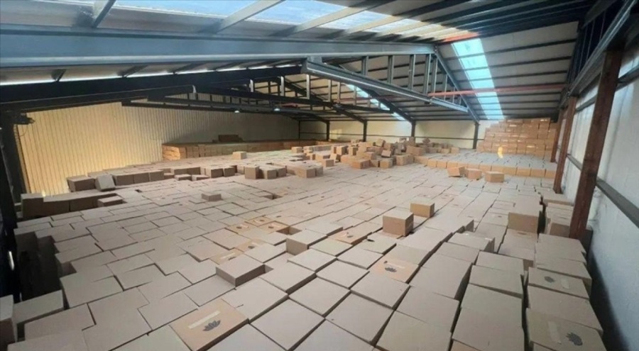 İzmir'de yapılan oprasyonda 672 milyon 490 bin makaron ele geçirildi