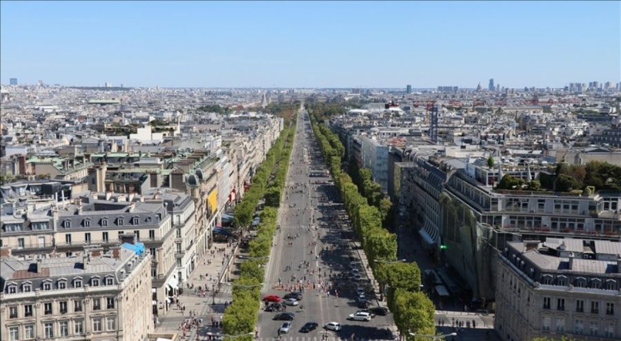 Paris'te elektrikli skuter kiralama hizmetine sandıktan "hayır" oyu