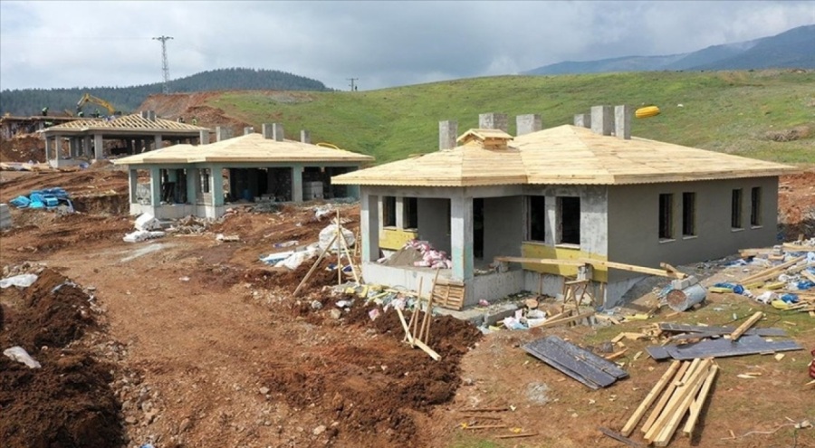 Gaziantep Nurdağı'ndaki afet evlerinde kaba inşaat bitmek üzere