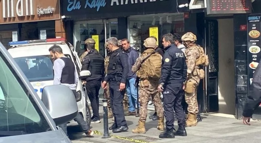 İstanbul'da madde bağımlısı bir genç babasını bıçakladı