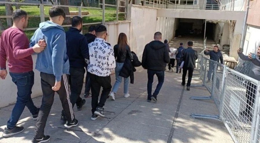 Okul bahçesindeki cinayette 4 kişi gözaltına alındı