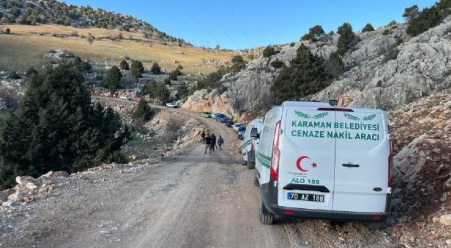 Maden işçilerini taşıyan cip takla attı