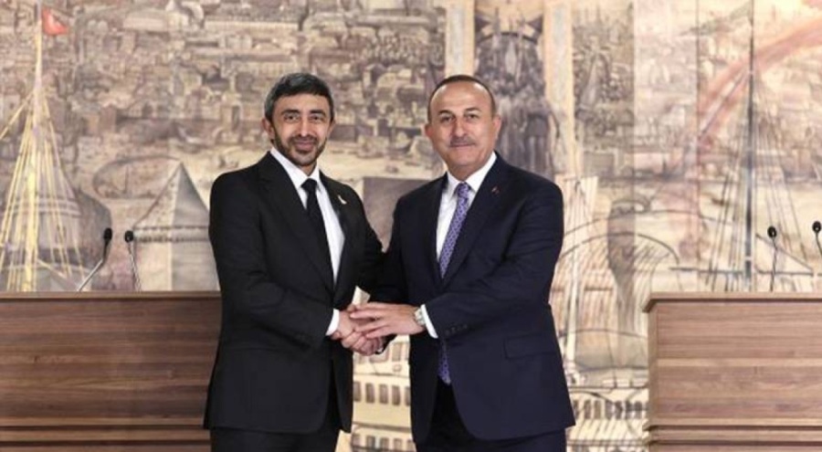 Bakan Çavuşoğlu, BAE'li mevkidaşıyla telefonda görüştü