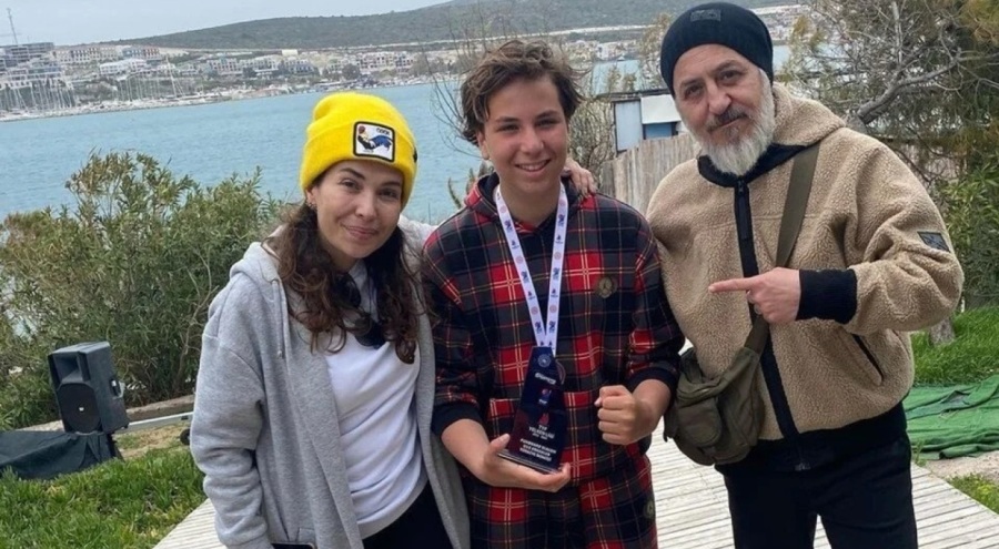 Barış Falay ile Esra Ronabar'ın oğullarından milli başarı