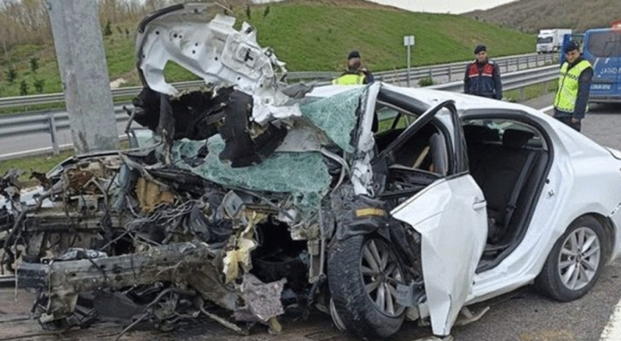 Kuzey Marmara'da otomobilden ayrılıp yola savruldu