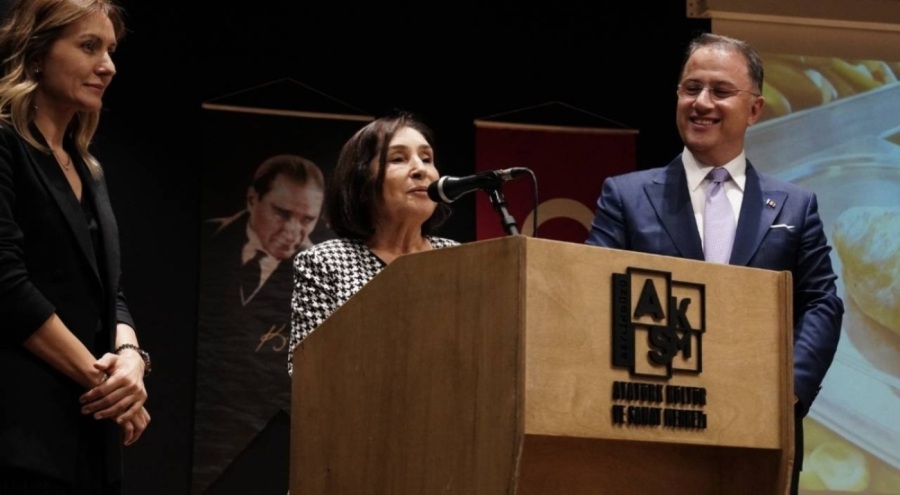 Selvi Kılıçdaroğlu'ndan "İnsanların barış içinde yaşadığı bir ülke hayal ediyoruz" açıklaması