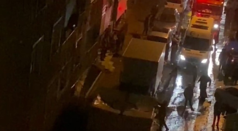 Cinnet getiren kadın annesini bıçakladı