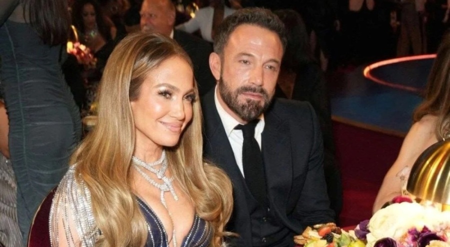 Ben Affleck: Jennifer Lopez'in  yanında kendini yetersiz hissetmemek imkansız