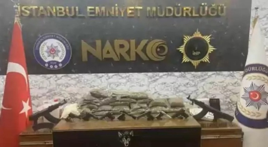 İstanbul'da 'Kökünü Kurutma' operasyonunda 26 kişi gözaltına alındı