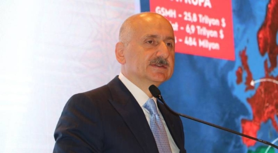 Bakan Karaismailoğlu: Dünyayı Türkiye'ye bağladık