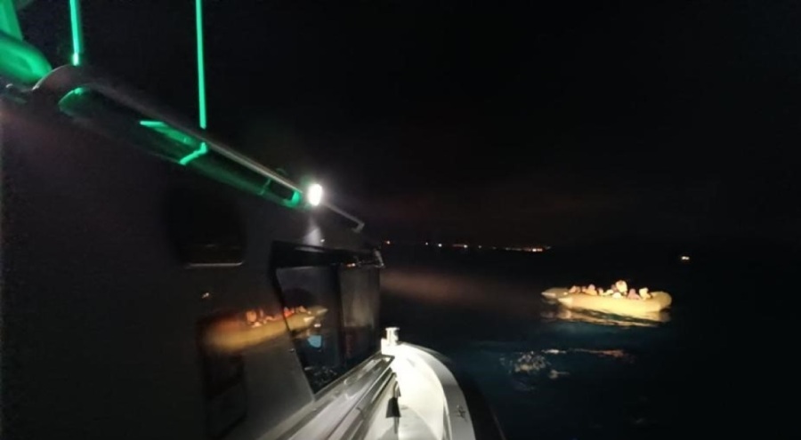 İzmir'de 72 düzensiz göçmen kurtarıldı